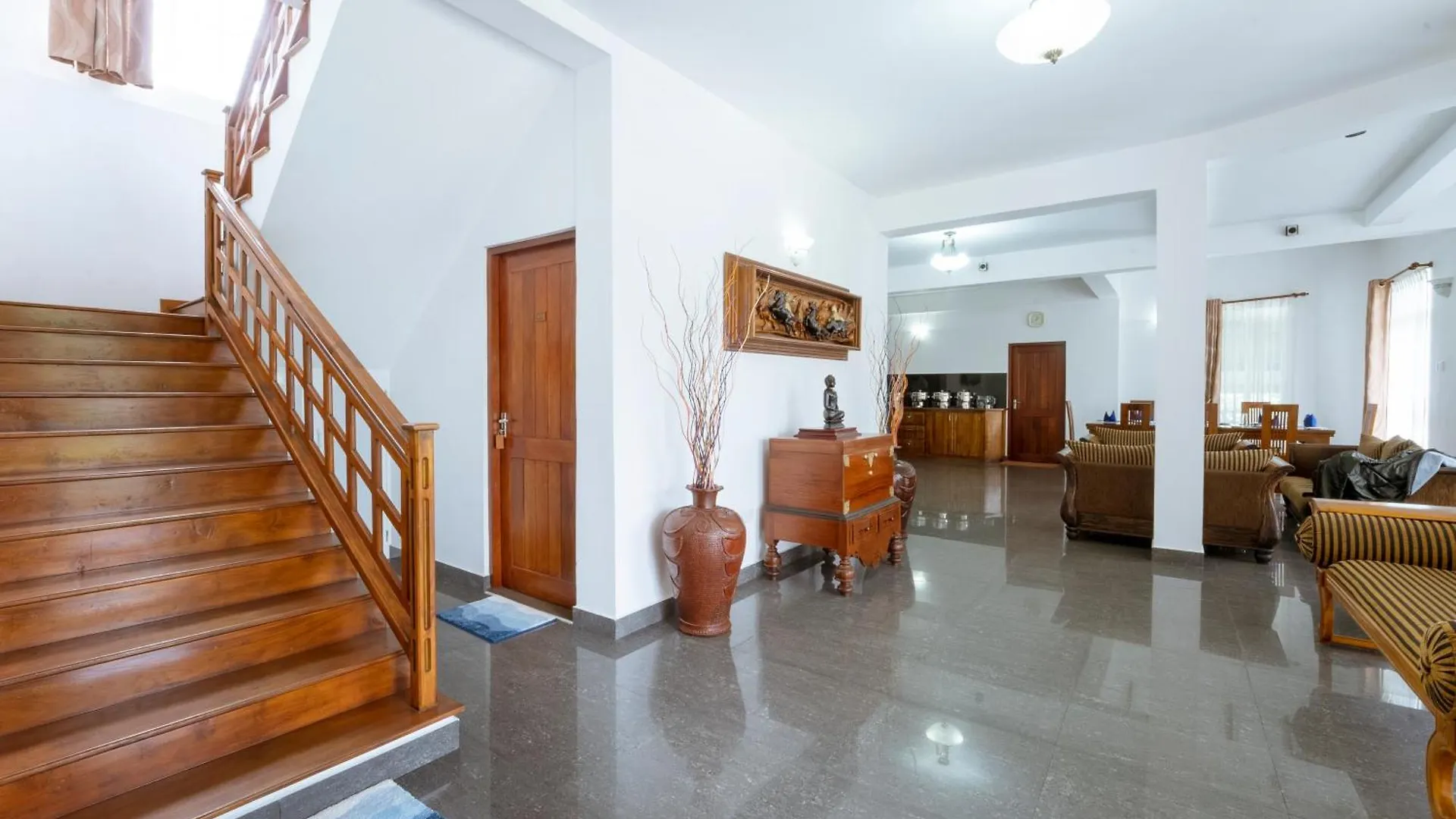 Aaradhya Nuwara Eliya Hotel Inn